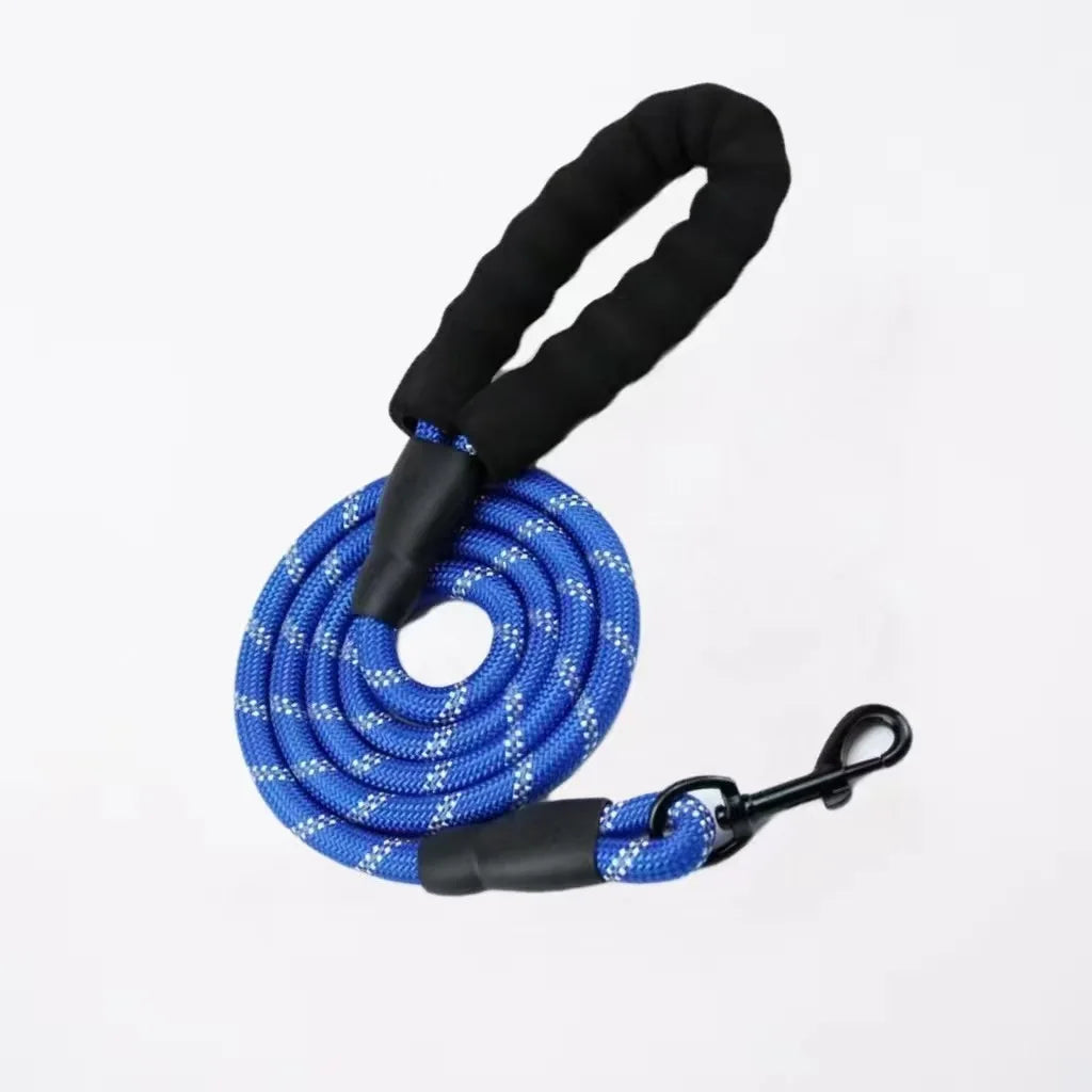 A reflective pet dog leash with a comfortable soft-padded handle - a leash for pet dogs - enhances safety and control